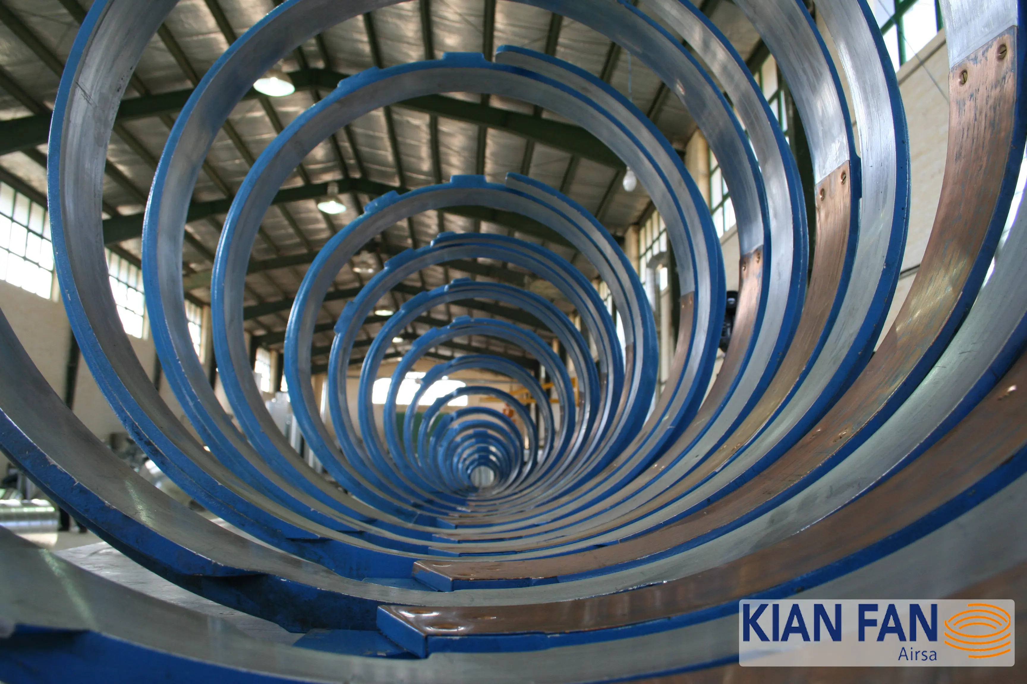 خرید کانال اسپیرال از تولیدکننده | قیمت، مشخصات فنی و نکات مهم انتخاب | گروه تولیدی صنعتی کیان فن 